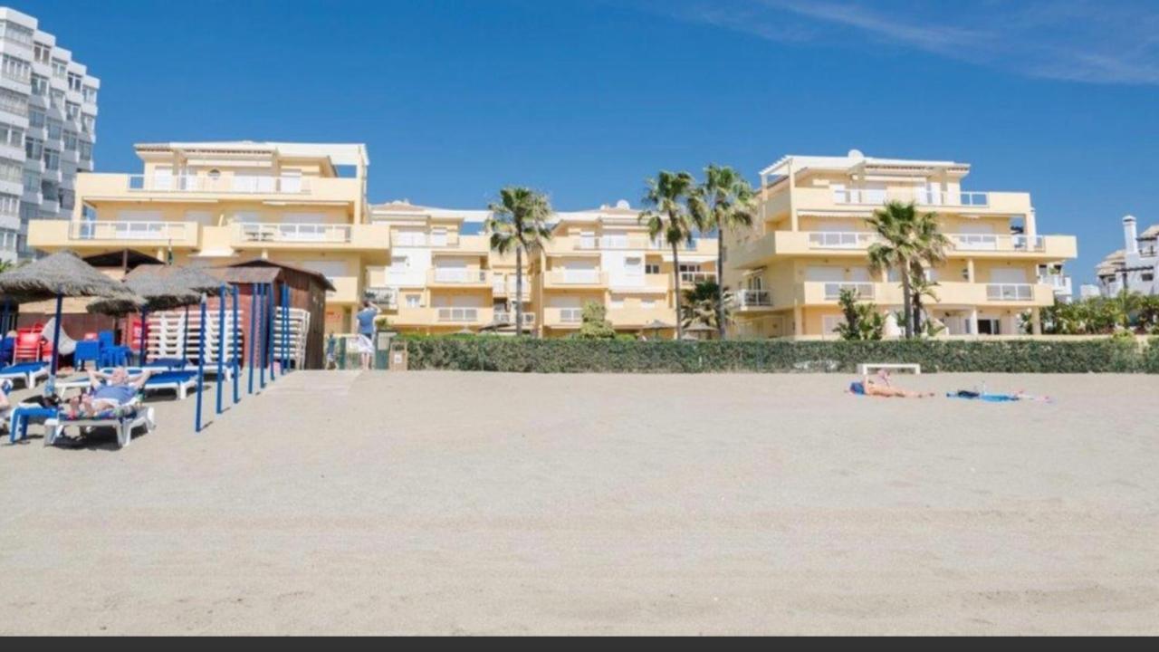Beachfront Apartment In La Cala De Mijas Εξωτερικό φωτογραφία