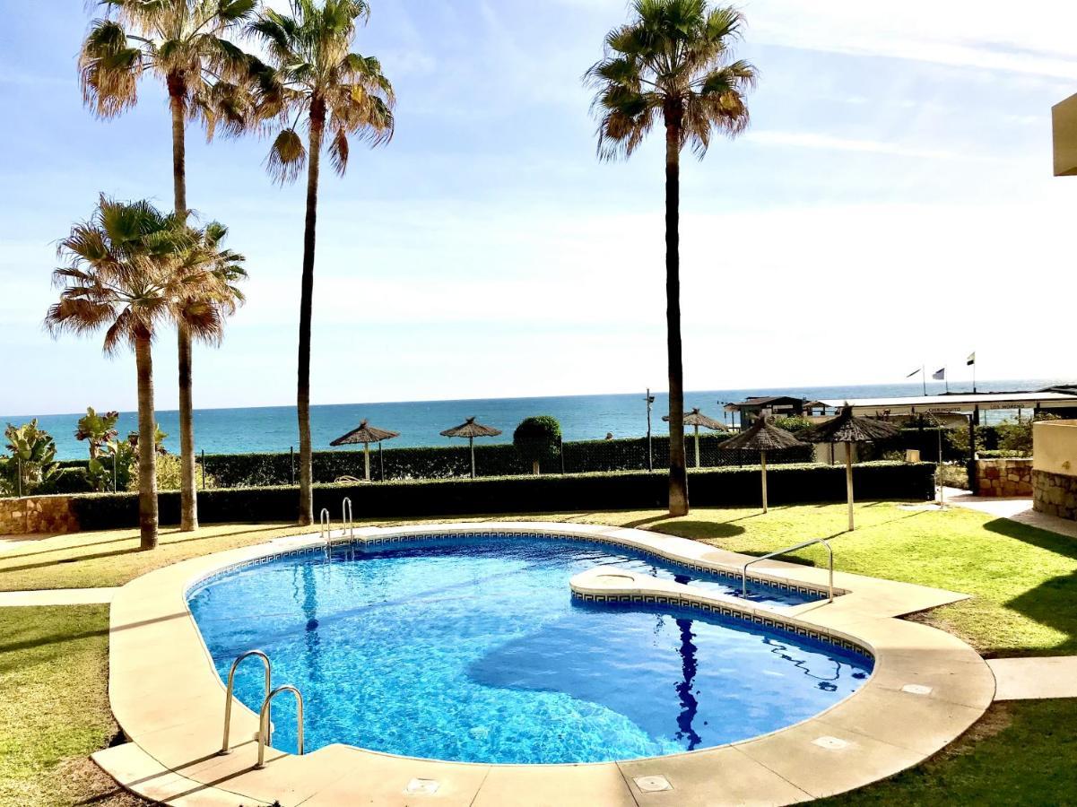 Beachfront Apartment In La Cala De Mijas Εξωτερικό φωτογραφία