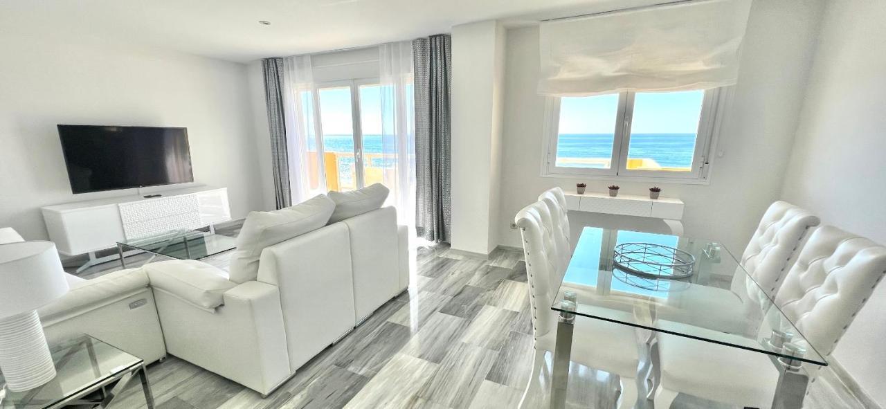 Beachfront Apartment In La Cala De Mijas Εξωτερικό φωτογραφία