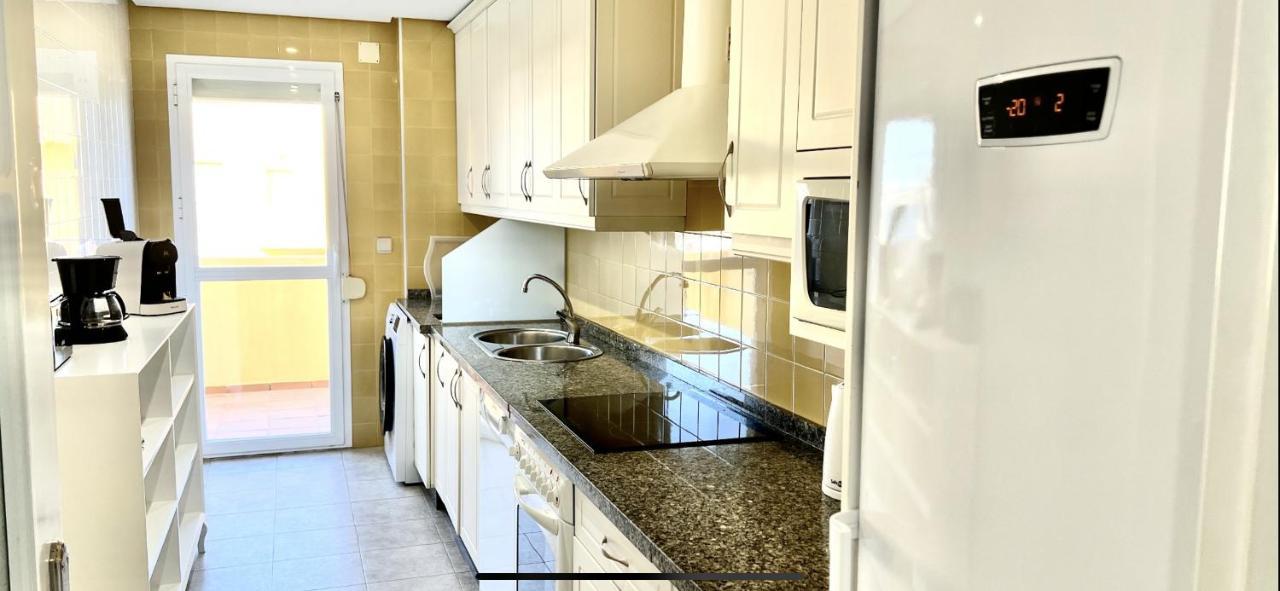 Beachfront Apartment In La Cala De Mijas Εξωτερικό φωτογραφία