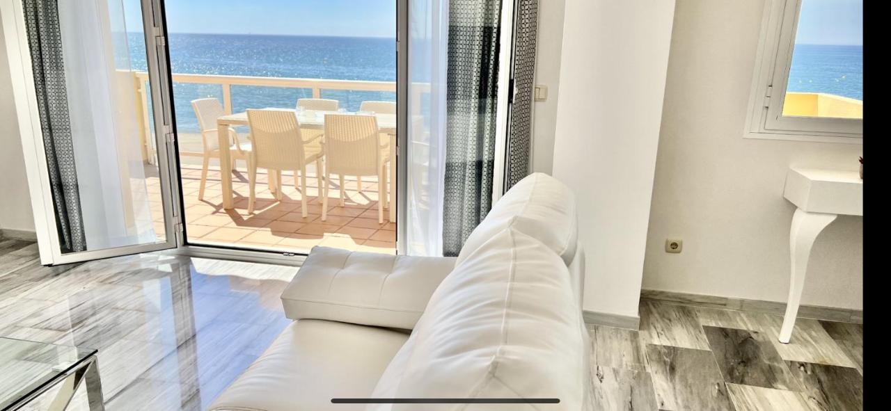 Beachfront Apartment In La Cala De Mijas Εξωτερικό φωτογραφία